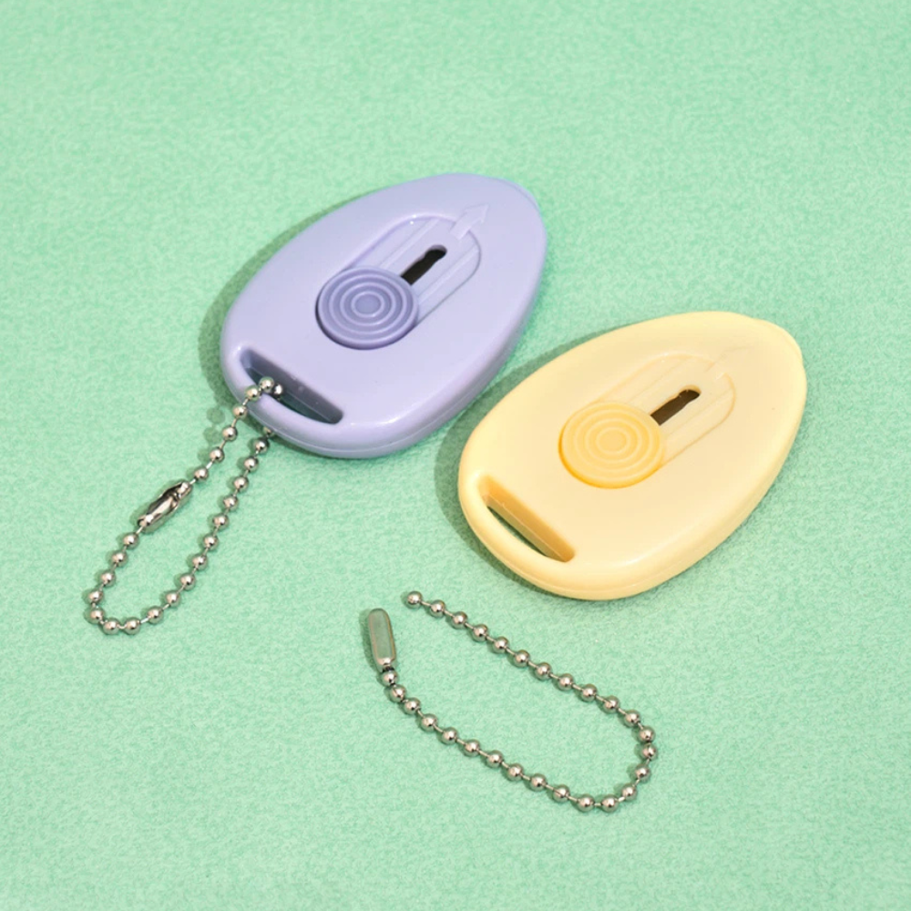 2 mini cutter knife magnets