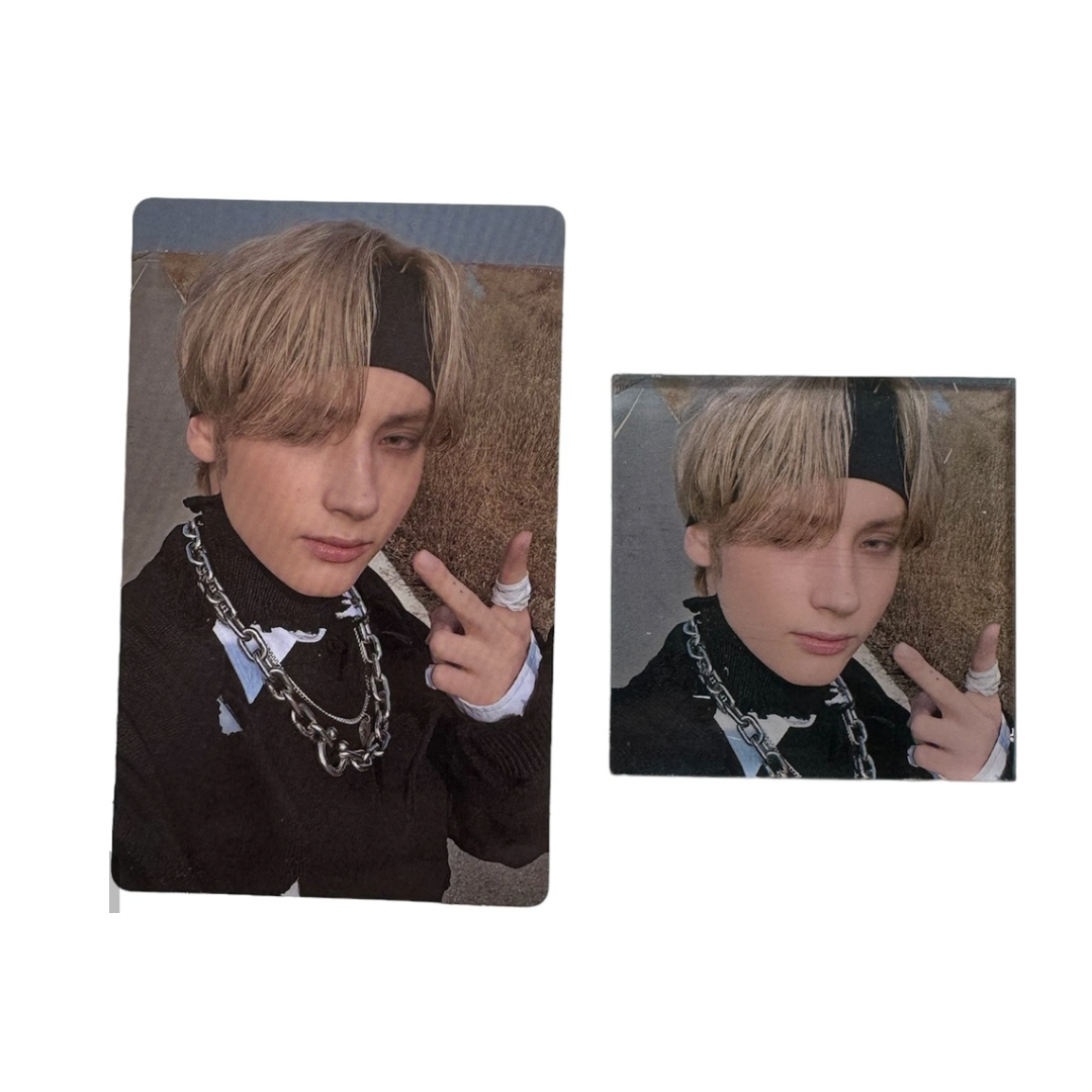 TXT – 6th Mini Album [minisode 3: TOMORROW] POB PHOTOCARD + MAGNET