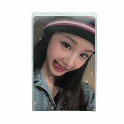 BABYMONSTER – 1st MINI ALBUM [BABYMONS7ER] (PHOTOBOOK VER.) YG PHOTOCARD