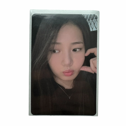 BABYMONSTER – 1st MINI ALBUM [BABYMONS7ER] (PHOTOBOOK VER.) YG PHOTOCARD