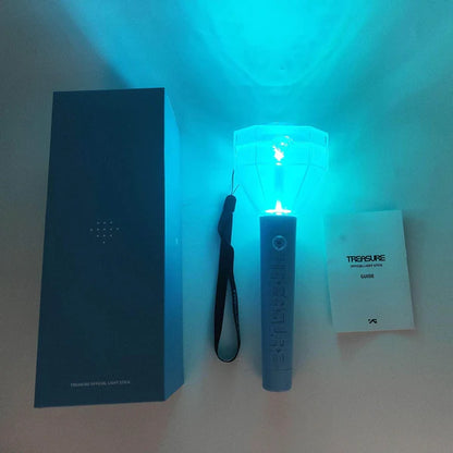 TREASURE OFFICIAL LIGHT STICK + PHOTOCARD